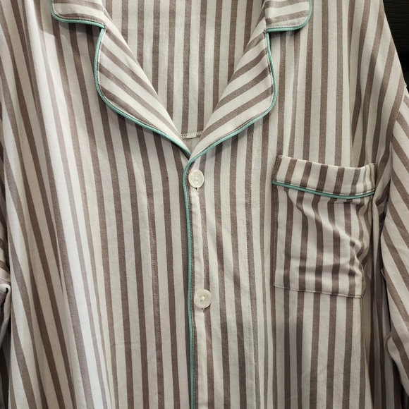 BedHead Pajamas Long-Sleeve Grey Striped Classic PJ Set in Mid Grey Stripe - Picture 10 of 16